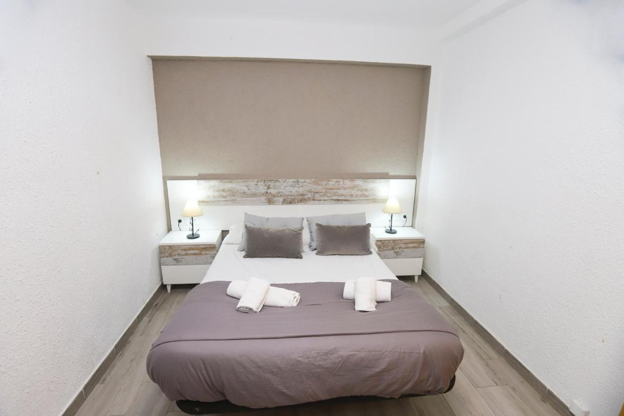 Differentflats Samoa Apartment ซาลอว์ ภายนอก รูปภาพ
